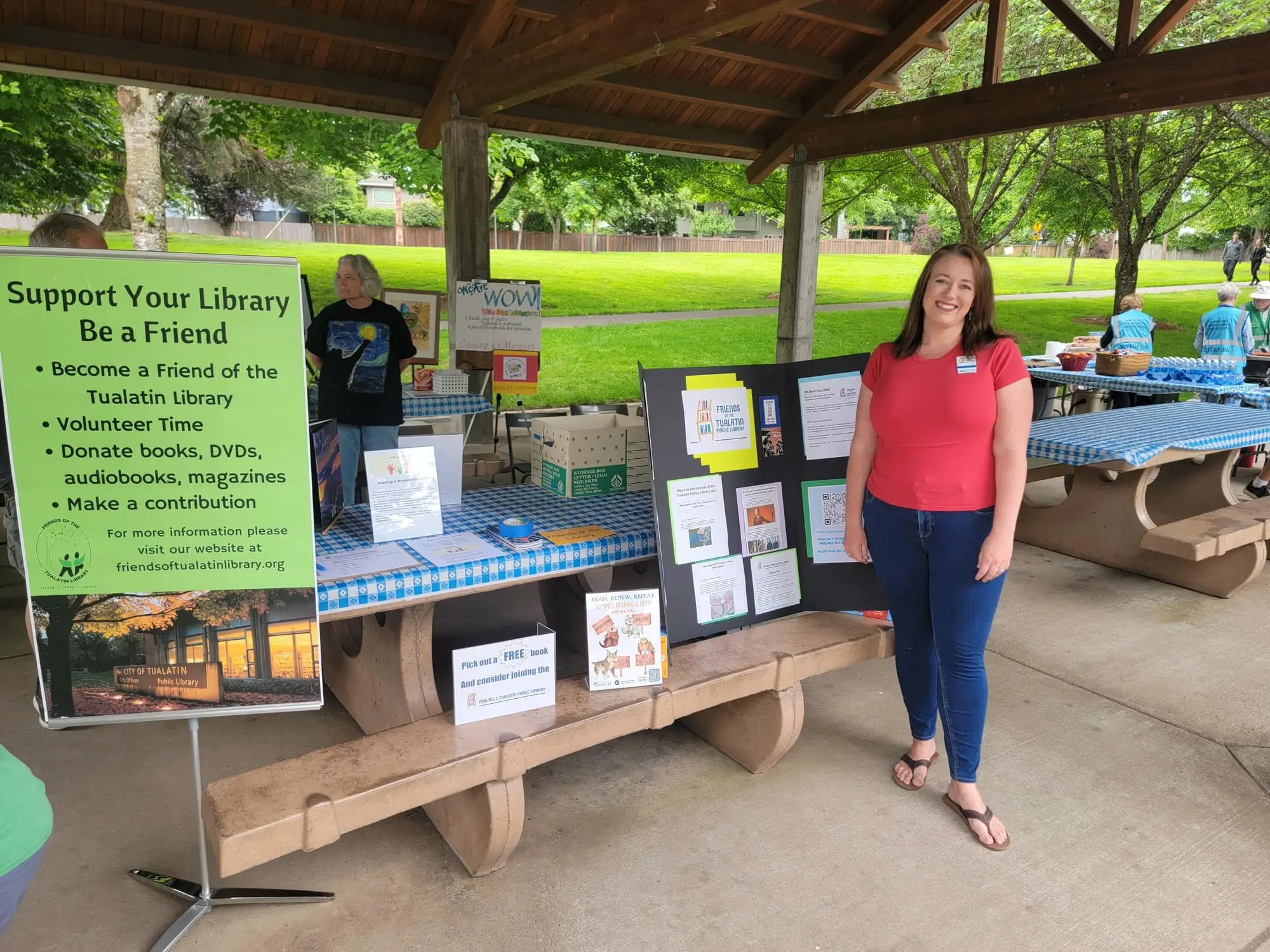 Friends of tualatin library display