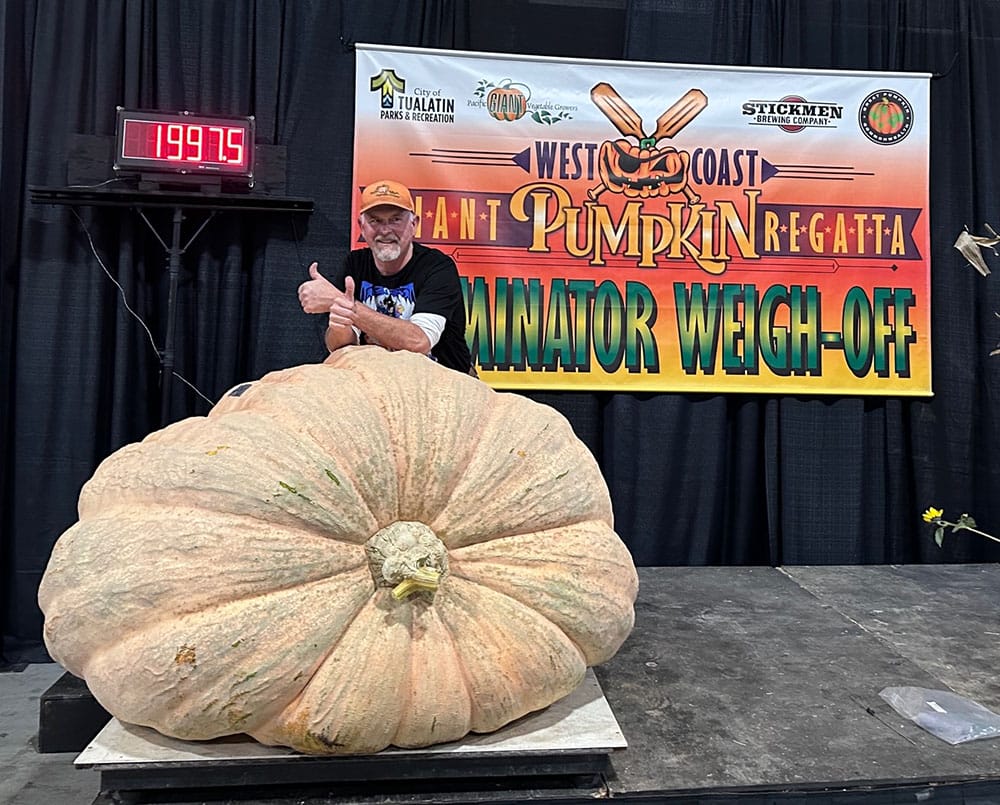 Jim Sherwood winning pumpkin
